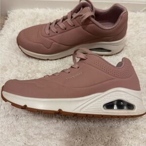 Women's Pink Skechers